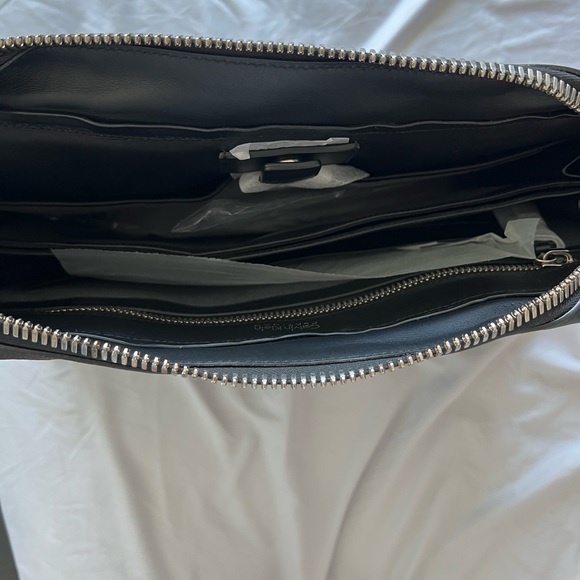 Calvin klein platinum leather briefcase - Picture 3 of 7